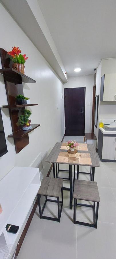 Dracarys Place 2 Condo With Balcony Unlimited Wifi Lapulapu City View Exterior photo