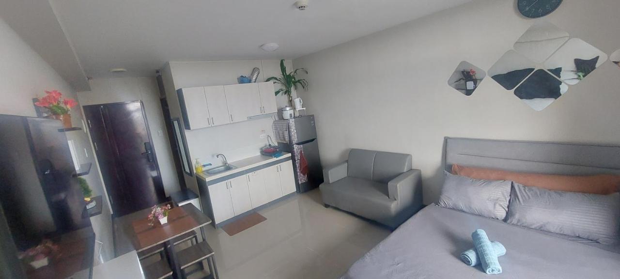 Dracarys Place 2 Condo With Balcony Unlimited Wifi Lapulapu City View Exterior photo