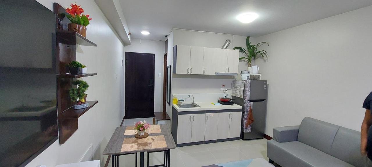 Dracarys Place 2 Condo With Balcony Unlimited Wifi Lapulapu City View Exterior photo