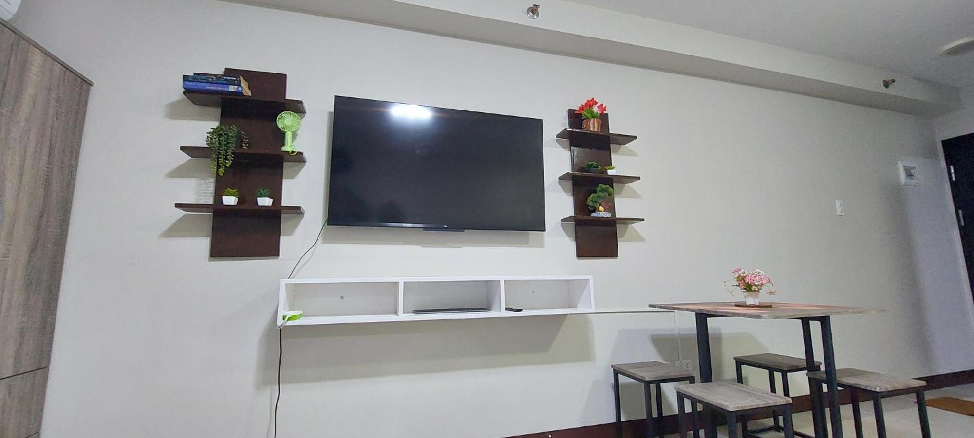 Dracarys Place 2 Condo With Balcony Unlimited Wifi Lapulapu City View Exterior photo